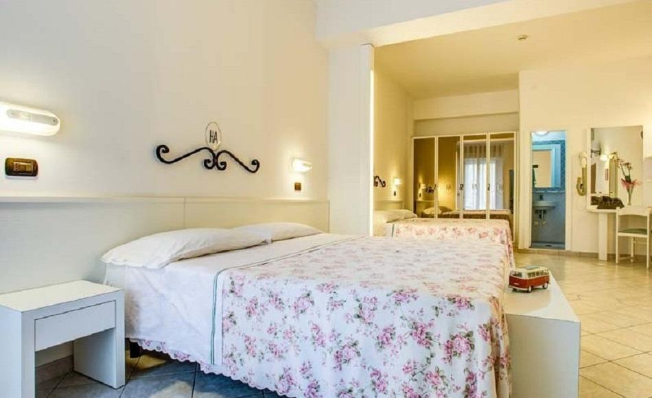 Ancora Hotel & Residence Cattolica Exterior photo